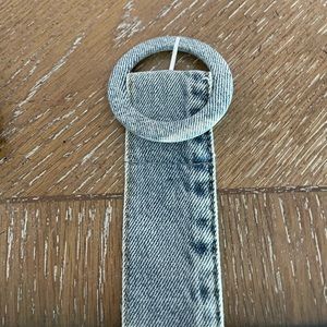 Light Denim Belt with Circle Clasp